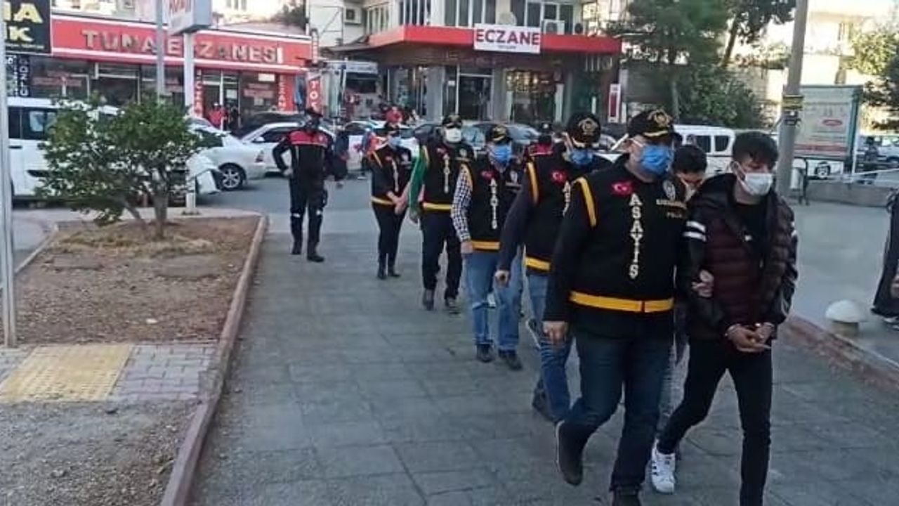 Kahramanmaraş'ta farklı suçlardan 39 şüpheliye tutuklama