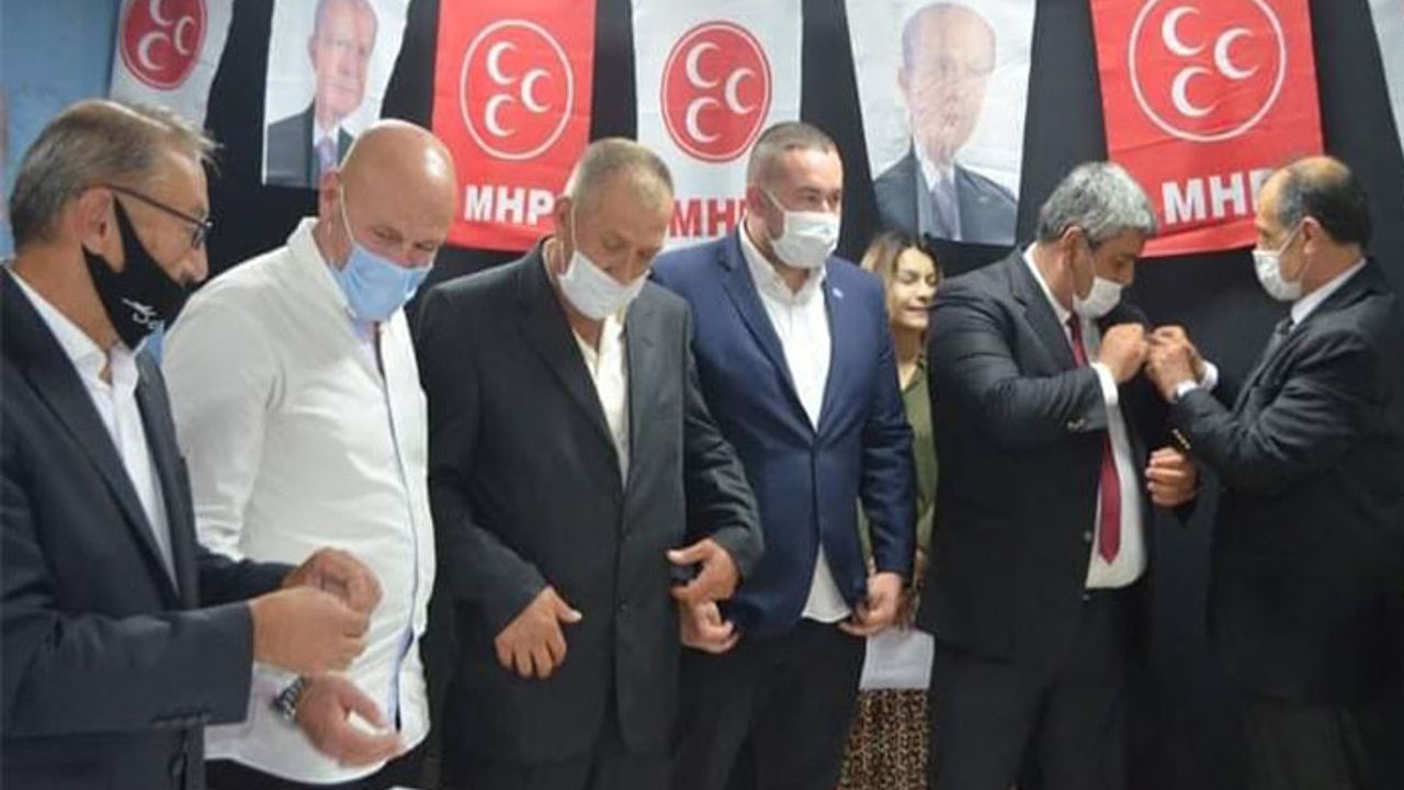 Türk siyasetinde bu da oldu: MHP rozeti törenle takılmıştı, gerçeği e-Devlet'ten öğrendi