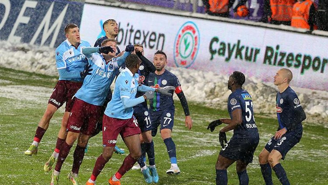 Çaykur Rizespor - Trabzonspor maçına damga vurdu! Son dakikada yıkıldılar, art arda penaltı kararı! Bomba Alex de Souza