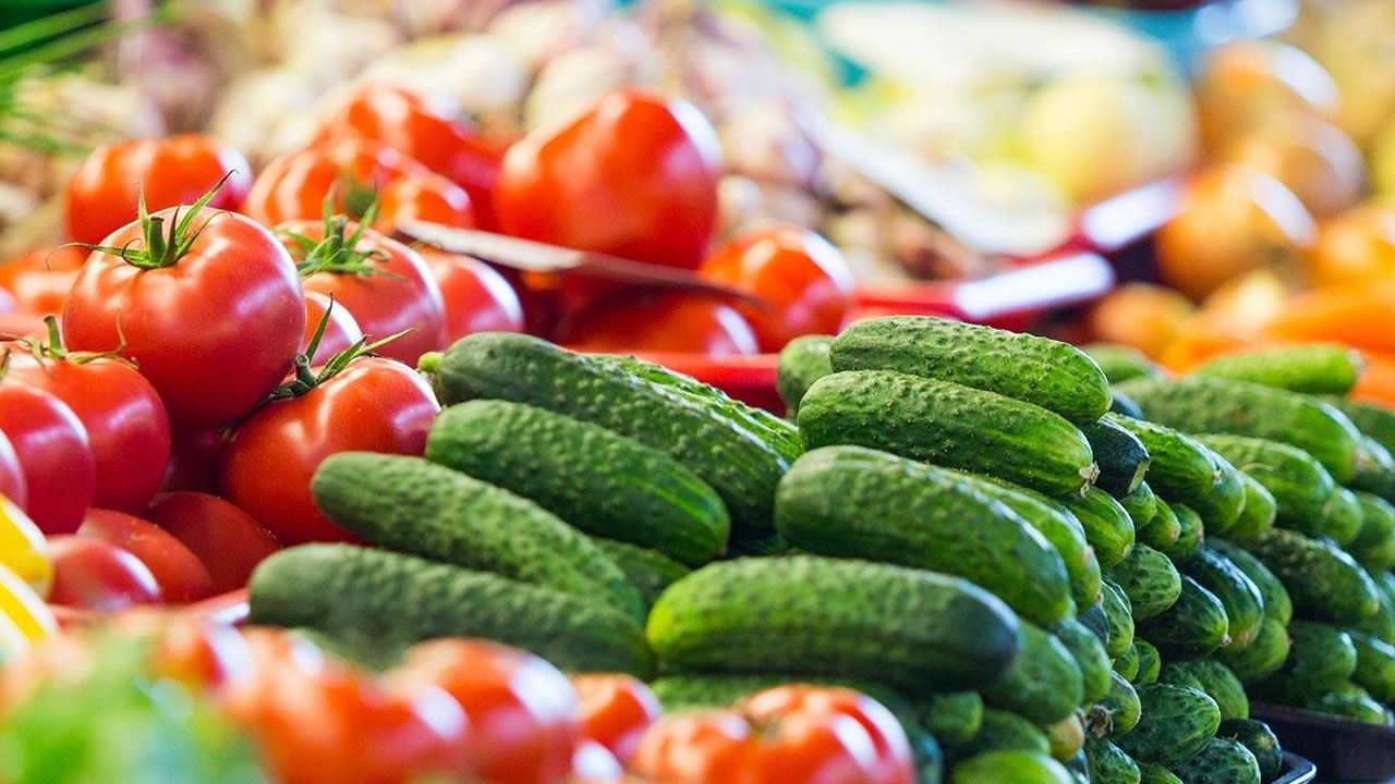 Rusya-Ukrayna savaşı domates ve salatalık fiyatını düşürdü