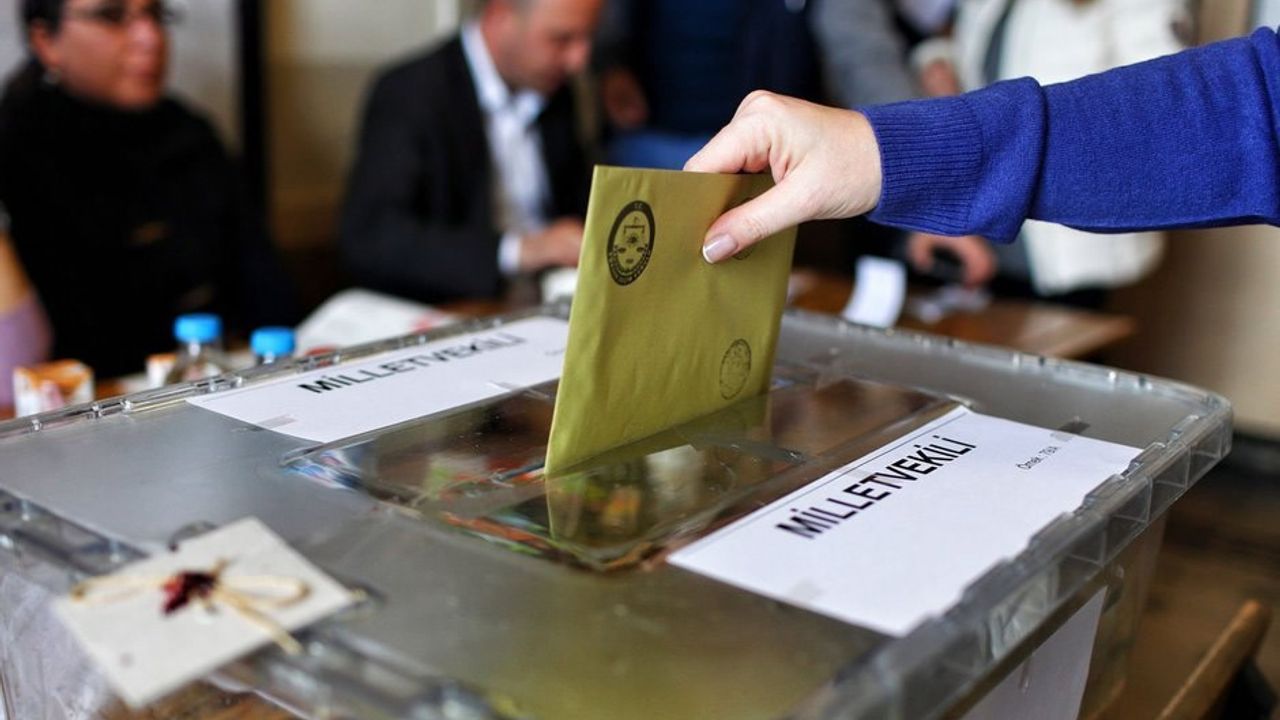 Seçim Yasası 2023'te uygulanamayacak mı? AKP'li kurmaylar açıkladı