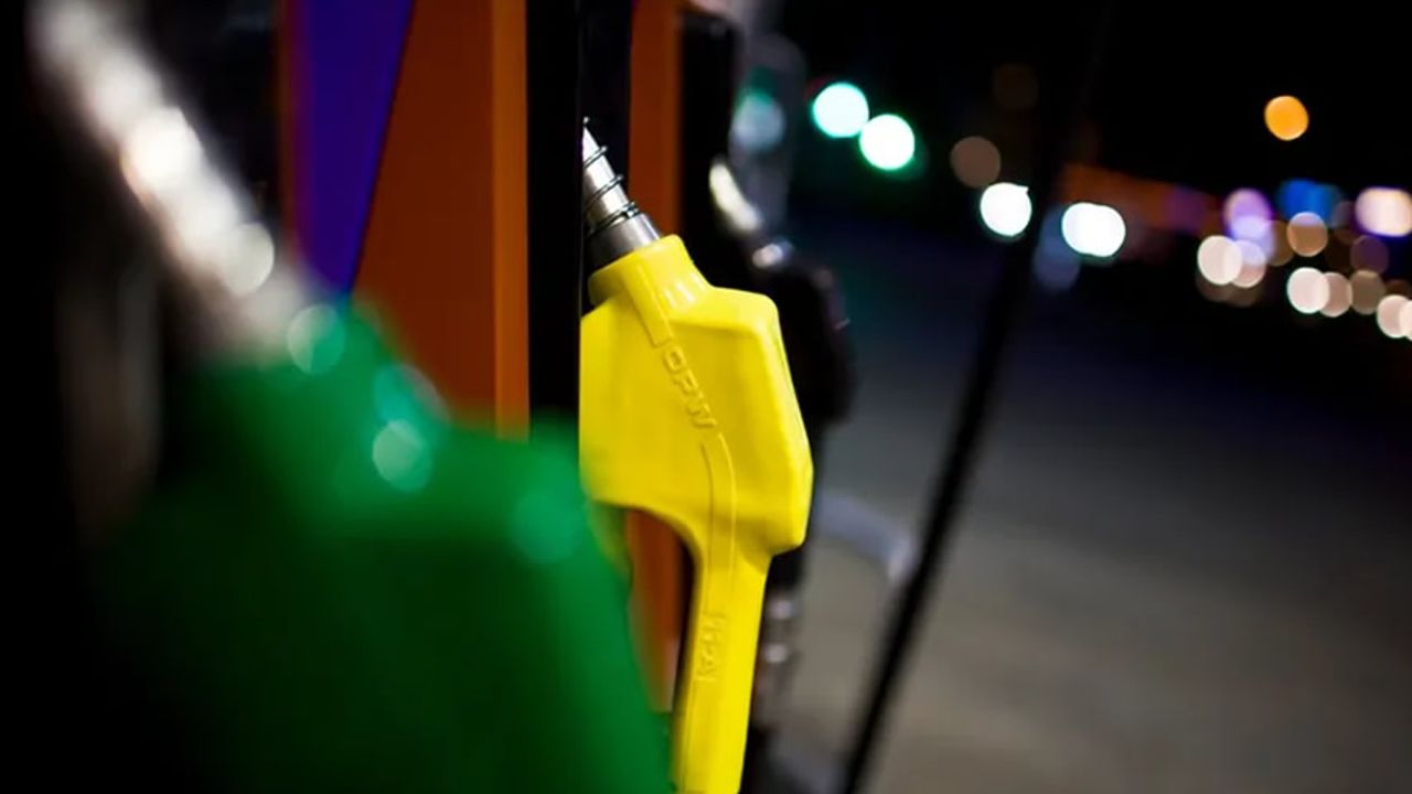 Benzin fiyatlarını düşürecek flaş karar!