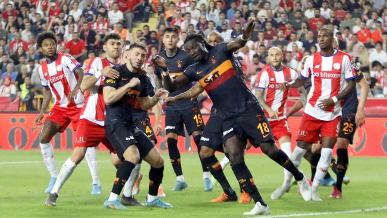 Aslan diş geçiremedi: Antalya'da goller var kazanan yok!
