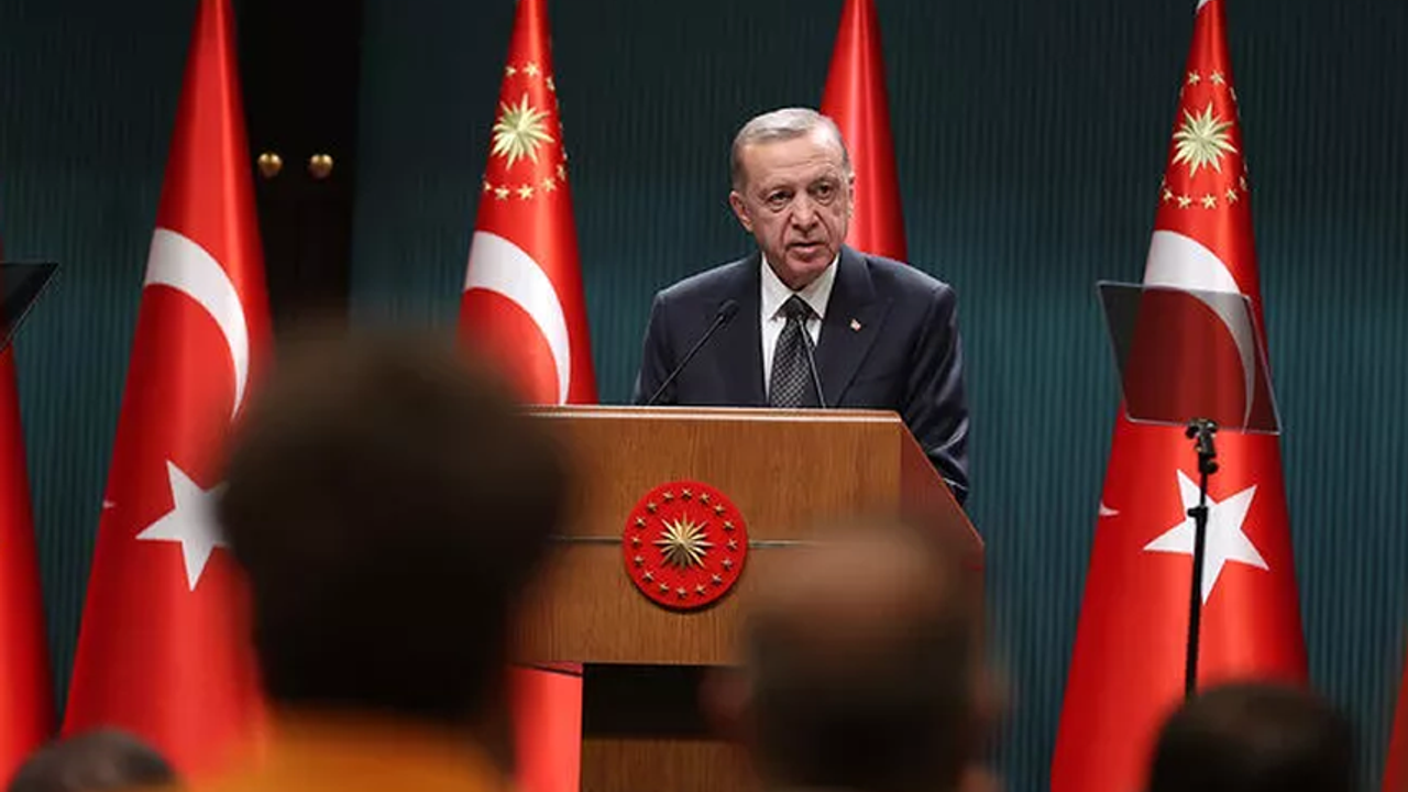 Kabine sonrası Cumhurbaşkanı Erdoğan öğrencilere müjdeyi verdi! İşte yeni kredi burs ücretleri