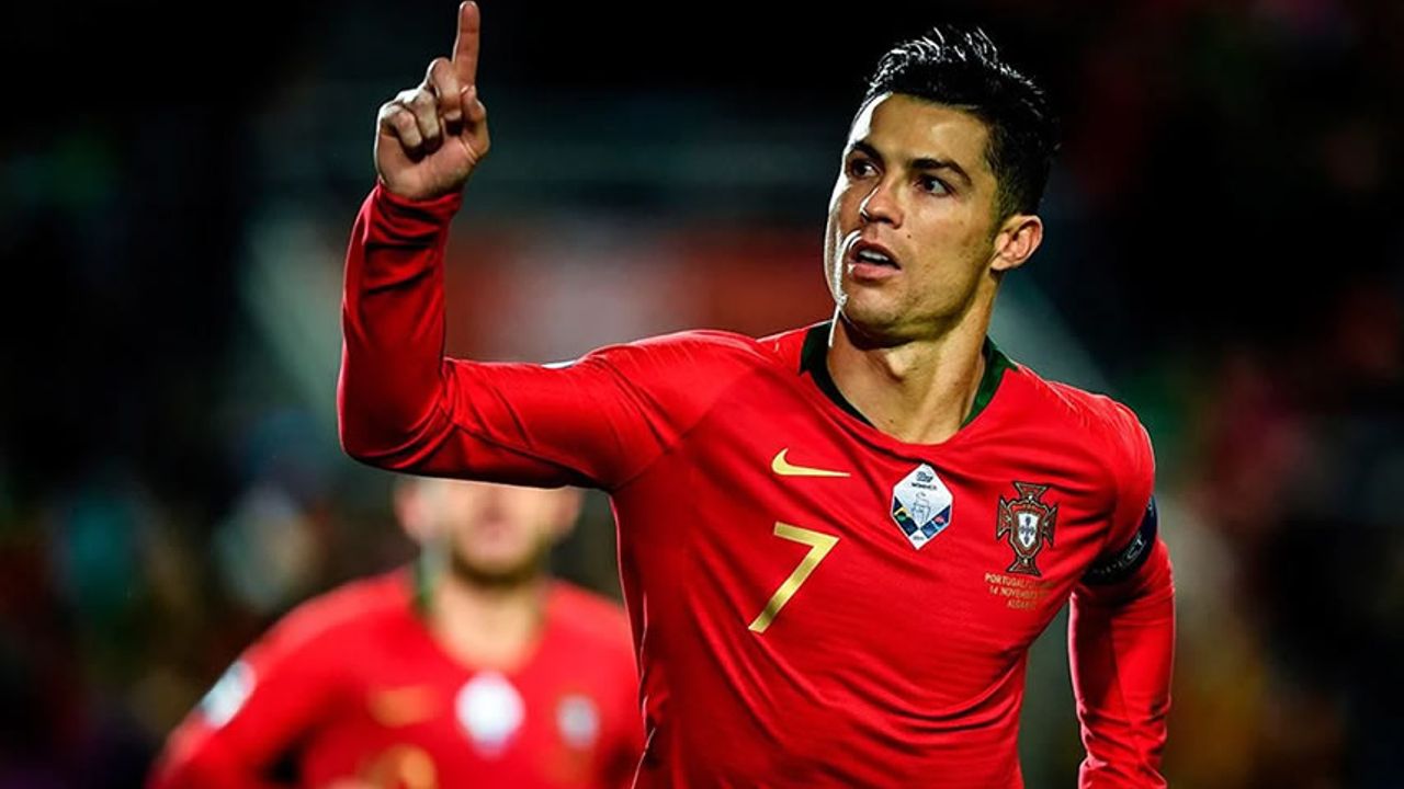 Ronaldo için çıldırdılar! 200 milyon euroluk teklif artık çocuk oyuncağı kaldı