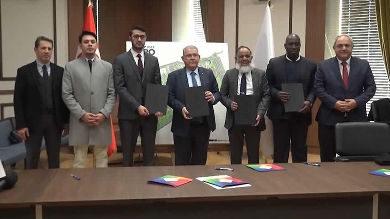 Gambiya, Bangladeş, Afganistan ülkelerinin temsilcileri EXPO alanını ziyaret etti