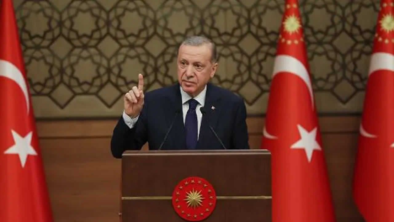 Erdoğan ''Muhtar bile olamaz'' manşetini hatırlattı: ''Kendinize ayar verin ayar''