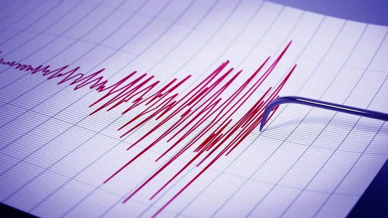 Adana'da 3 dakika arayla iki deprem: 4,5 ve 4.3 büyüklüğünde sallandı
