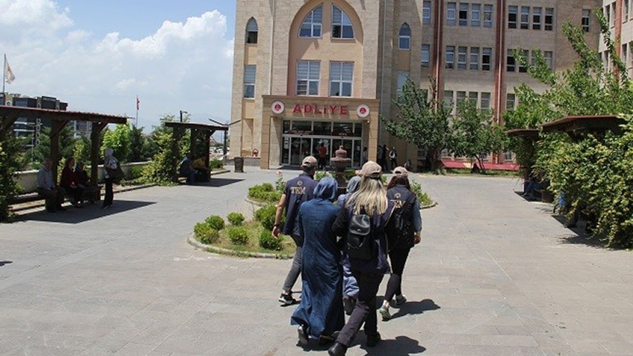 Kahramanmaraş'ta FETÖ operasyonunda 2 tutuklama