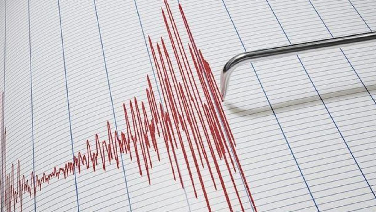 Adana 4.9 büyüklüğünde depremle sallandı
