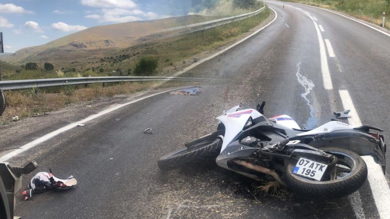 Kahramanmaraş'ta Tırla çarpışan motosiklet sürücüsü öldü