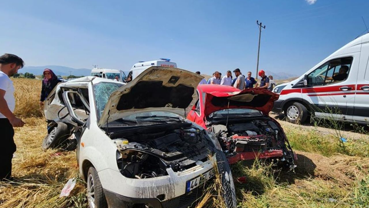 Kahramanmaraş’ta trafik kazası: 3'ü ağır 10 yaralı