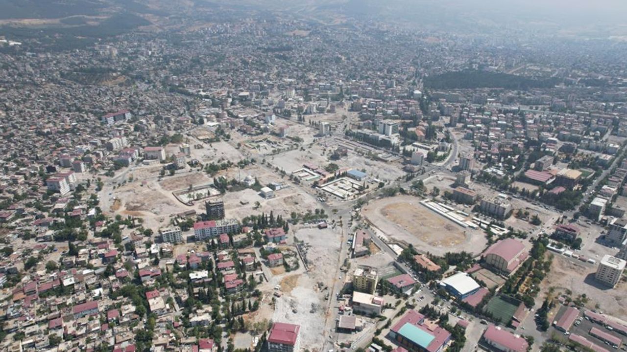 Depremin merkezi Kahramanmaraş’ta son durum görüntülendi