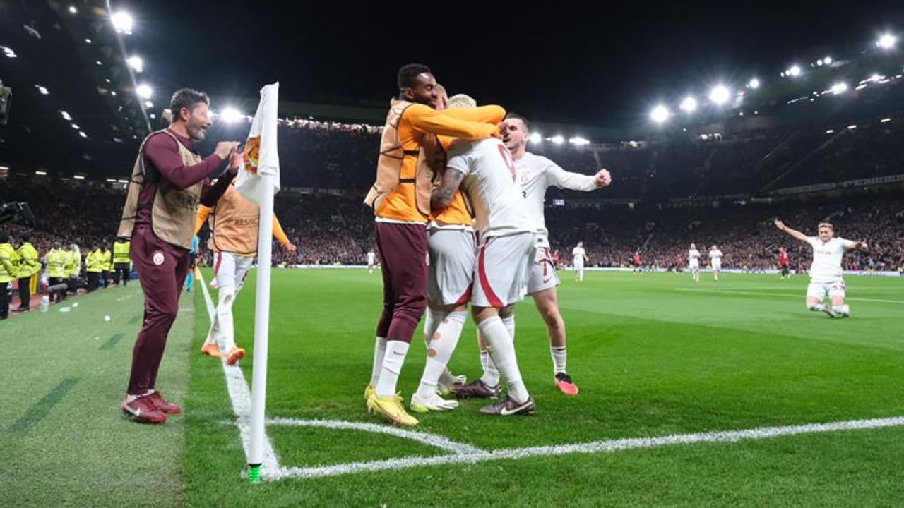 Galatasaray deplasmanda Manchester United'ı devirdi