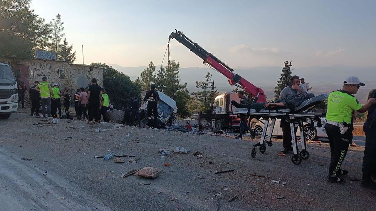 Gaziantep'te katliam gibi kaza! Ölü ve yaralılar var