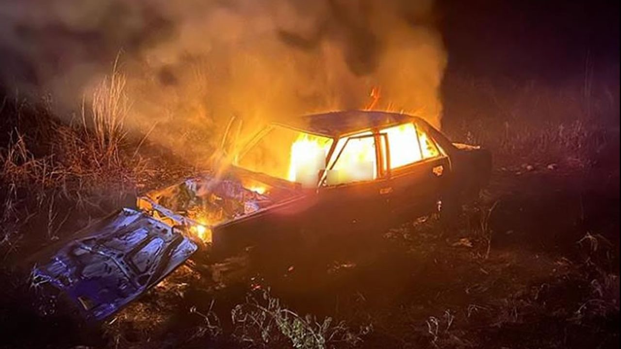 Korkunç kaza! Anne ve 5 çocuğu yanan araçta hayatını kaybetti