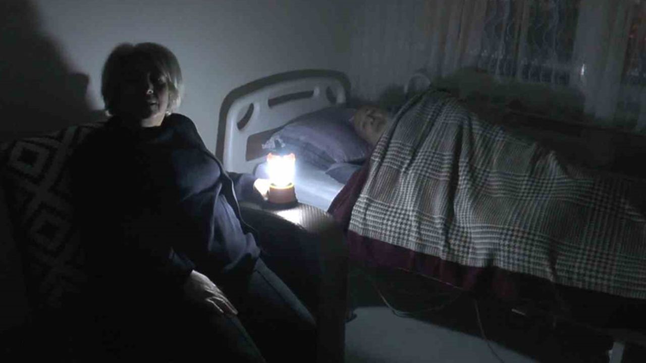 Kocaeli’de 140 daireli sitede elektrik çilesi: Soğuk havada karanlığa mahkum oldular