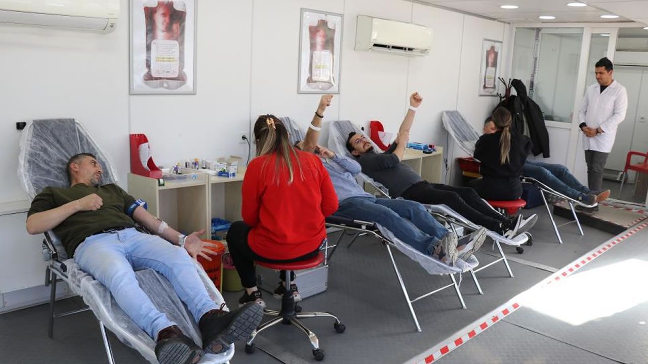 Kızılay azalan kan stoklarının yükselmesi için vatandaşları bağışa davet etti