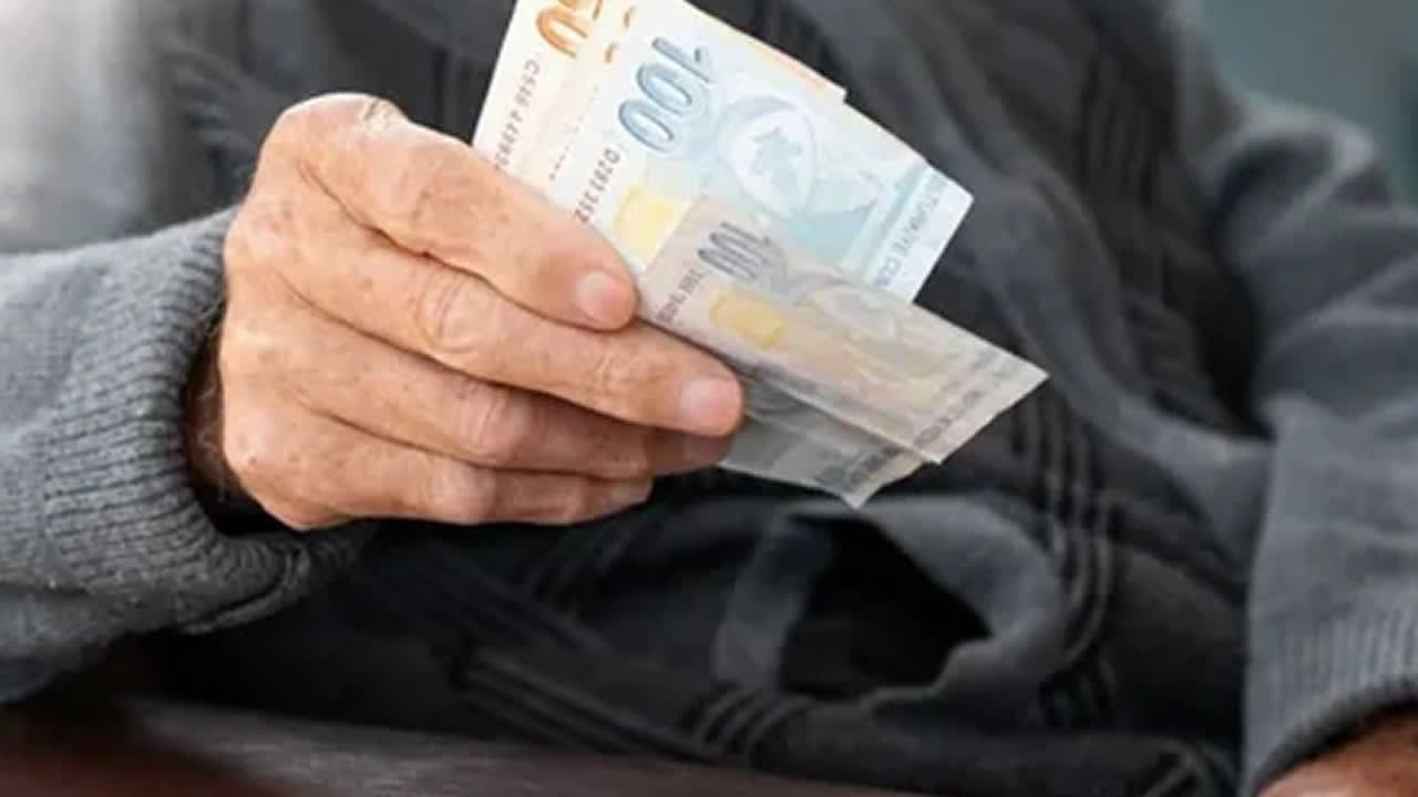 Kahramanmaraş’taki emekliler dikkat! En düşük maaş için Meclis’te yeni adım