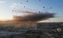 Nevşehir’de depoda yangın: Dumanlar sıcak hava balonları ile havaya yükseldi