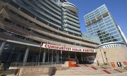 CHP'de kritik toplantılar sonrasında 4 büyükşehir ile 11 ilçede daha adaylar açıklandı