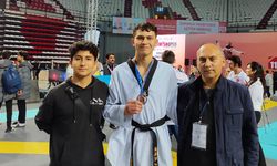 Taekwondo Turnuvasında Kahramanmaraş'ı temsil eden sporcumuz Efe Doğan'dan büyük başarı!