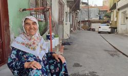 83 yaşındaki Fatma teyze herkese örnek oluyor