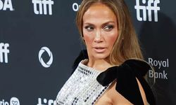 Jennifer Lopez yan dönünce olay oldu!