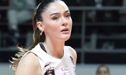 Voleybolcu Zehra Güneş tarzıyla yine tam not aldı