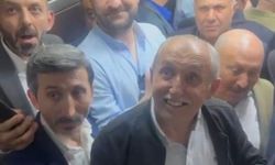 Düğünde Asansör Krizi: Kapasite Aşıldı, Kahkaha Patladı!