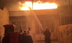 Kahramanmaraş’ta İş Yeri Çatısında Korkutan Yangın