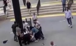 AVM Önünde Kadınlar Tekme Tokat Kavga Etti