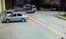 Otomobille Çarpışan Motosiklet Sürücüsü Havada Taklalar Attı