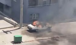 Kahramanmaraş’ta Park Halindeki Otomobil Alevlere Teslim