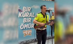 Kahramanmaraş’ta Polis Memuru Gitarı ve Sesiyle Gönüllere Dokundu