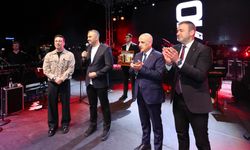 Onikişubat Gençlik Festivali’nin ilk konserinde Oğuzhan Koç sahne aldı