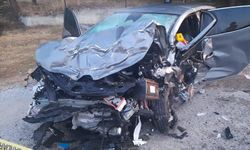 İzmir'de zincirleme trafik kazası: 5 ölü, 2 yaralı