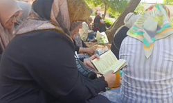 Kahramanmaraş’ta Öğrenciler Sınavdayken Aileler Dışarıda Dua Etti