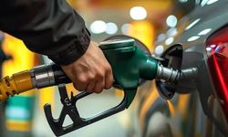 Motorine gece büyük zam var! Benzinin litresi kaç lira oldu bazı illerde 50 lira