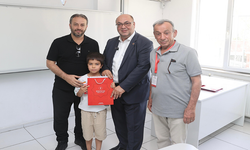 Başkan Mehmet Akpınar'dan Karne Heycanı Yaşayan Öğrencilere Mesaj