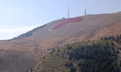 Kahramanmaraş'ın zirvesinde 46 bin metrekarelik Türk Bayrağı