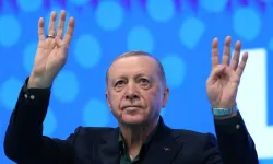 Yeni AK Parti Şarkısı İlk Kez Çalındı: 'Küresel Lider Erdoğan' Vurgusu Öne Çıktı!
