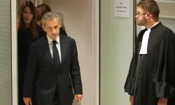 Fransa'nın eski cumhurbaşkanı Sarkozy hapse girdi! Tek kişilik hücreye atıldı