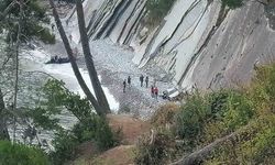 Kayıp imamın cesedi uçurumdan yuvarlanmış aracında bulundu