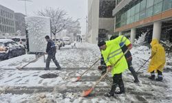 Kahramanmaraş'ta yaya yolları temizleniyor