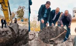 Kahramanmaraş'ta skandal görüntüler! Mozaik araması mı, harabe çalışması mı?