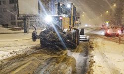 Büyükşehir’den hızlı refleks: Yoğun kar yağışına anında müdahale