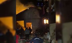 Kahramanmaraş’ta ahır ve garajda çıkan yangın söndürüldü