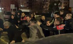 Dava sonrası adliye önü karıştı! Polis müdahale etti: 4 yaralı, 12 gözaltı