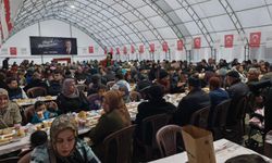 Kahramanmaraş’ta iftar çadırlarında binler aynı sofrada